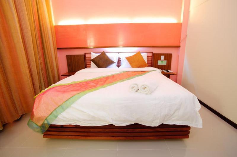 Much-Che Manta Boutique Hotel Udon Thani Habitación foto